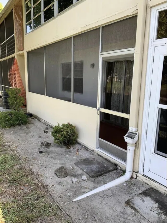 Residence photo 2