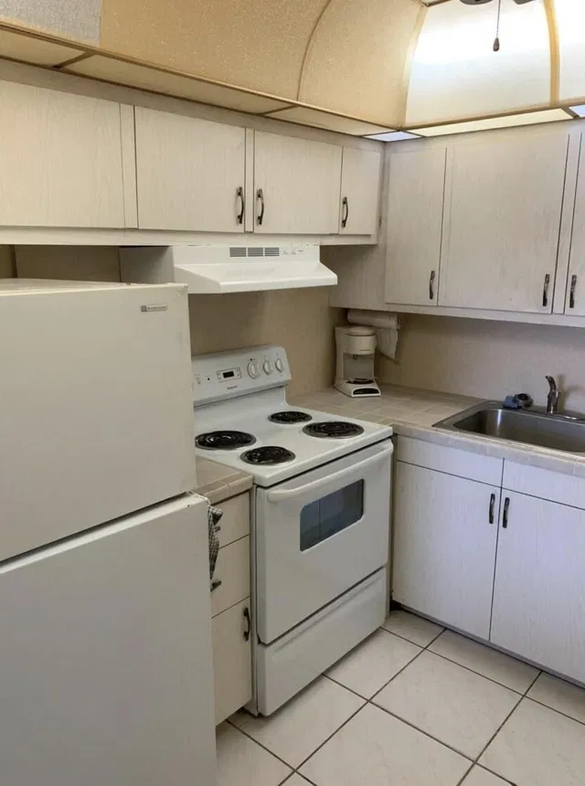 Residence photo 5