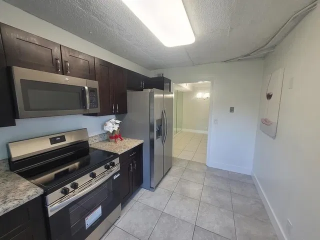Unit 206 photo 24