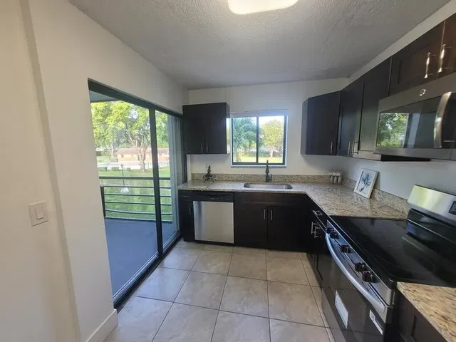 Unit 206 photo 26