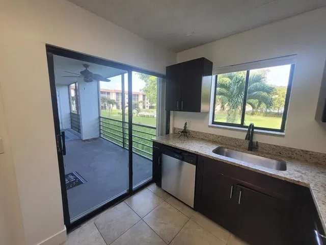 Unit 206 photo 27
