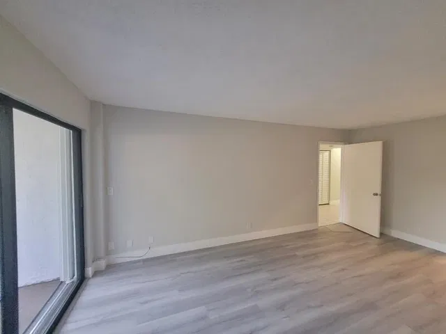 Unit 206 photo 42