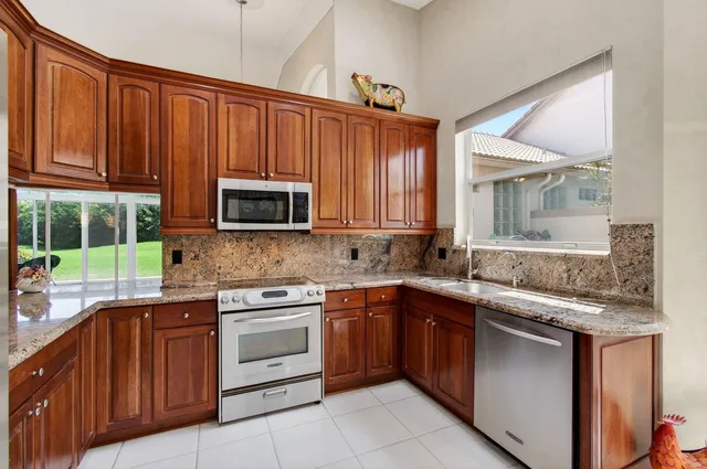 Residence photo 5