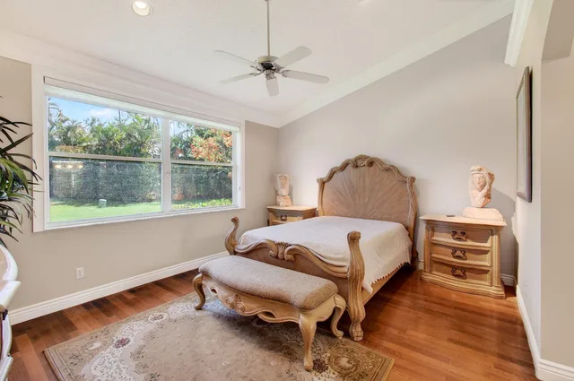 Residence photo 11