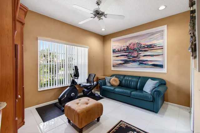 Residence photo 15