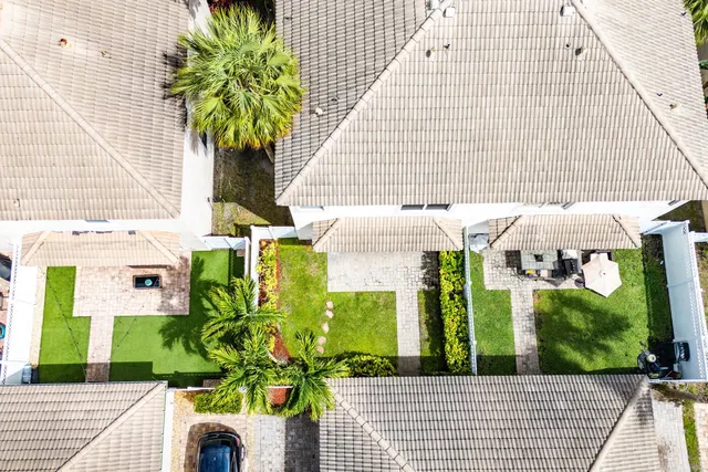 Residence photo 33
