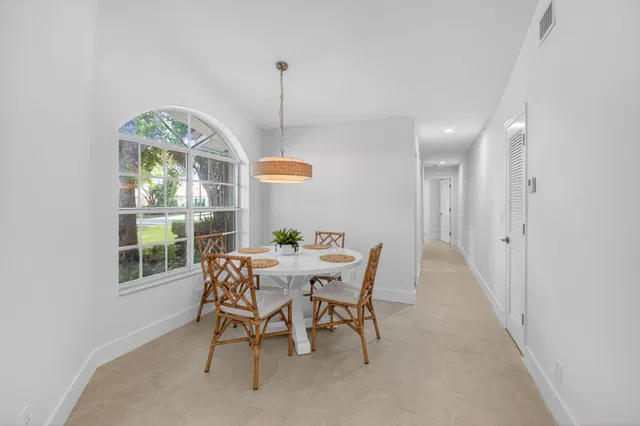 Residence photo 7