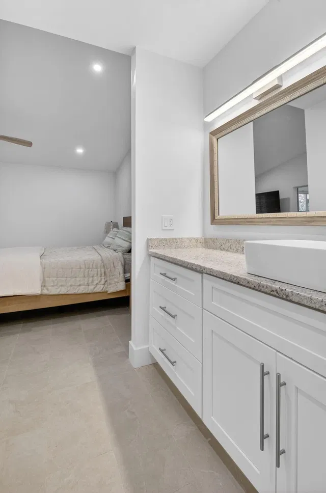 Residence photo 20