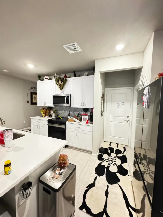 Residence photo 6
