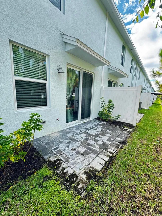 Residence photo 7
