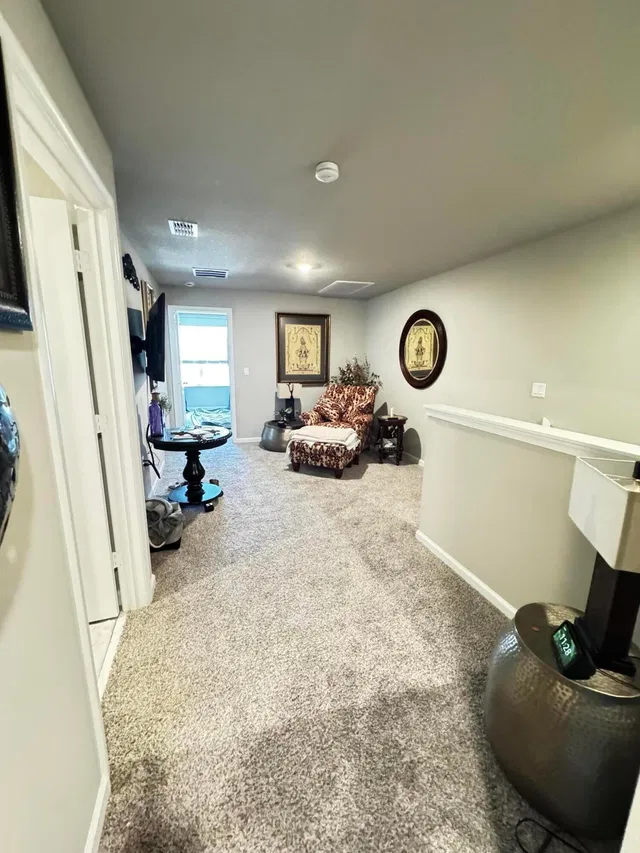 Residence photo 16