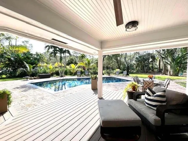 Paddock Park Residence photo 14