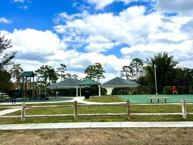  Residence photo 6