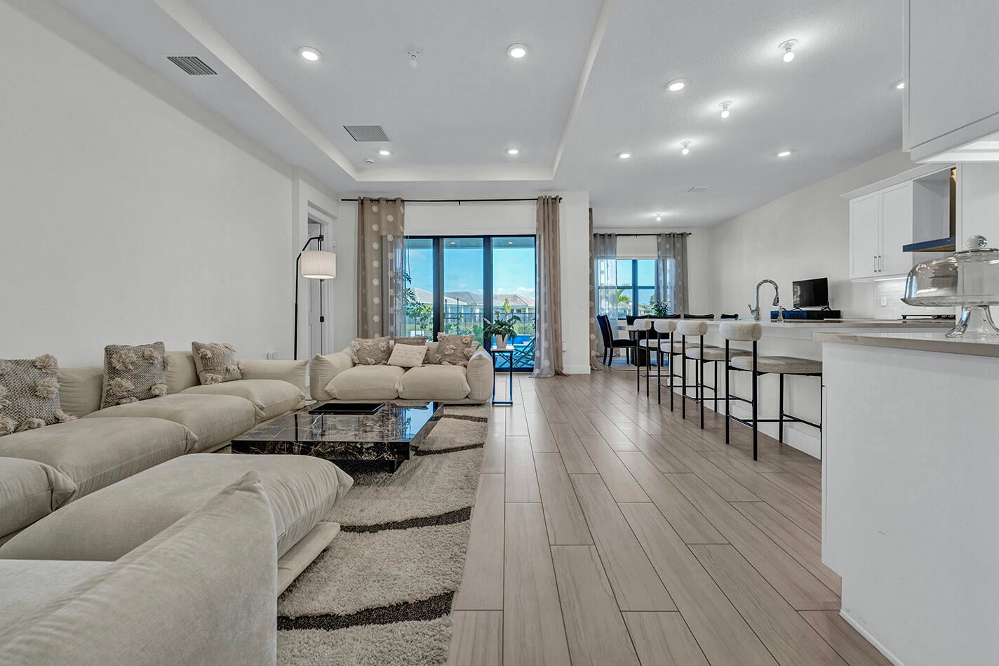 Residence photo 11