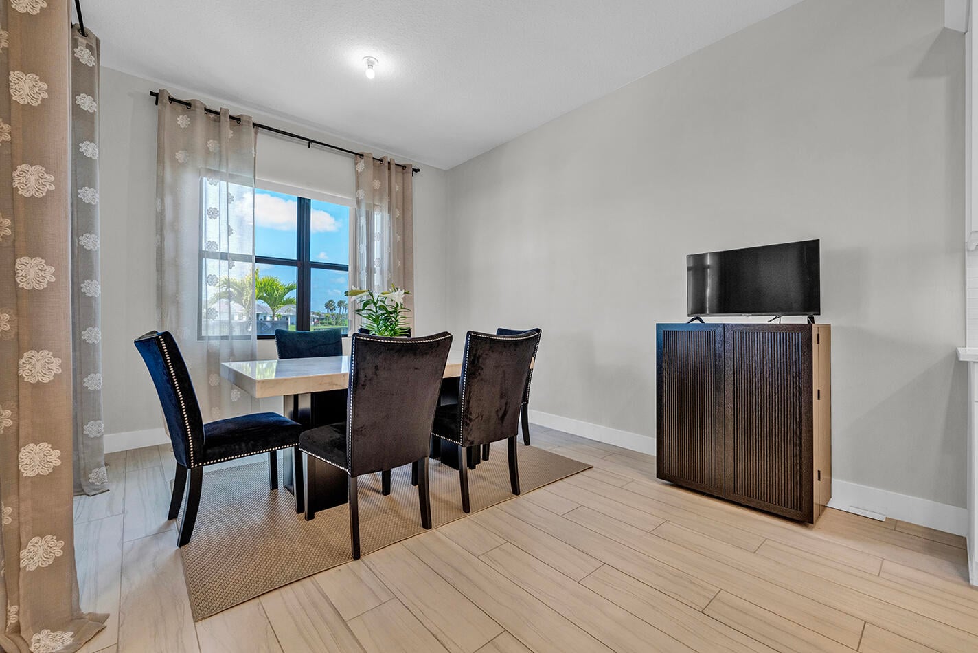 Residence photo 20