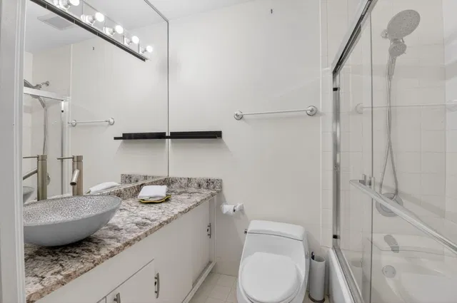 Residence photo 15