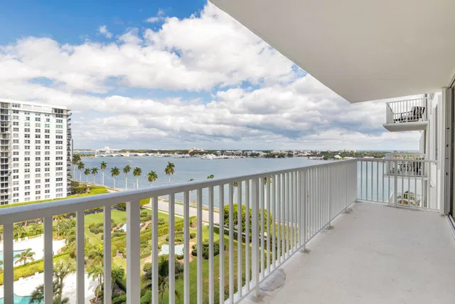 1801 S Flagler Unit 1105 photo 18