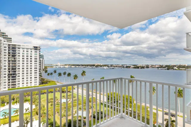 1801 S Flagler Unit 1105 photo 20