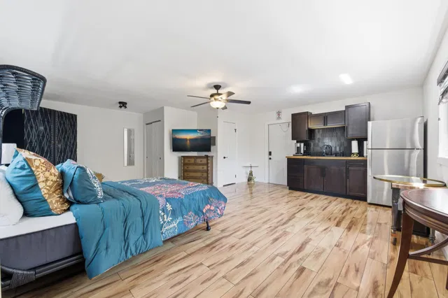 Hypoluxo Island Residence photo 24