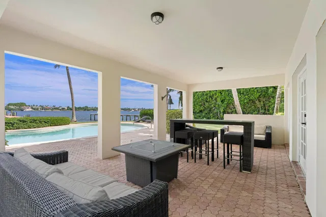 West Palm Beach Residence photo 8