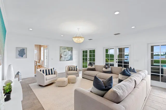 West Palm Beach Residence photo 16