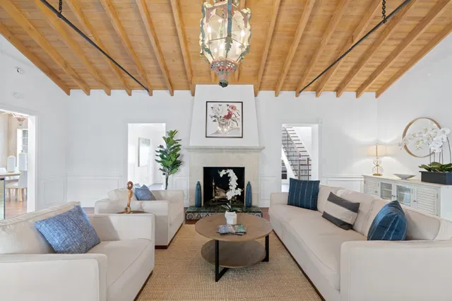 West Palm Beach Residence photo 17