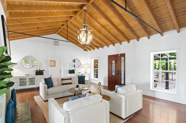 West Palm Beach Residence photo 19