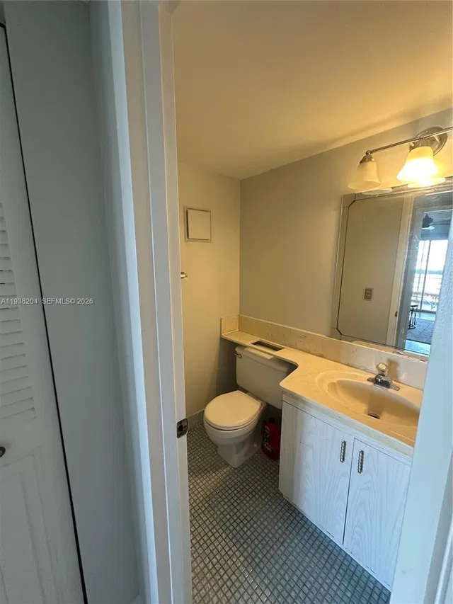 Residence photo 8