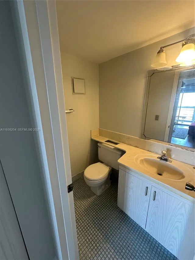 Residence photo 9