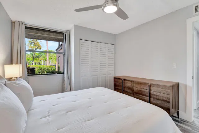 Unit 4103 photo 15