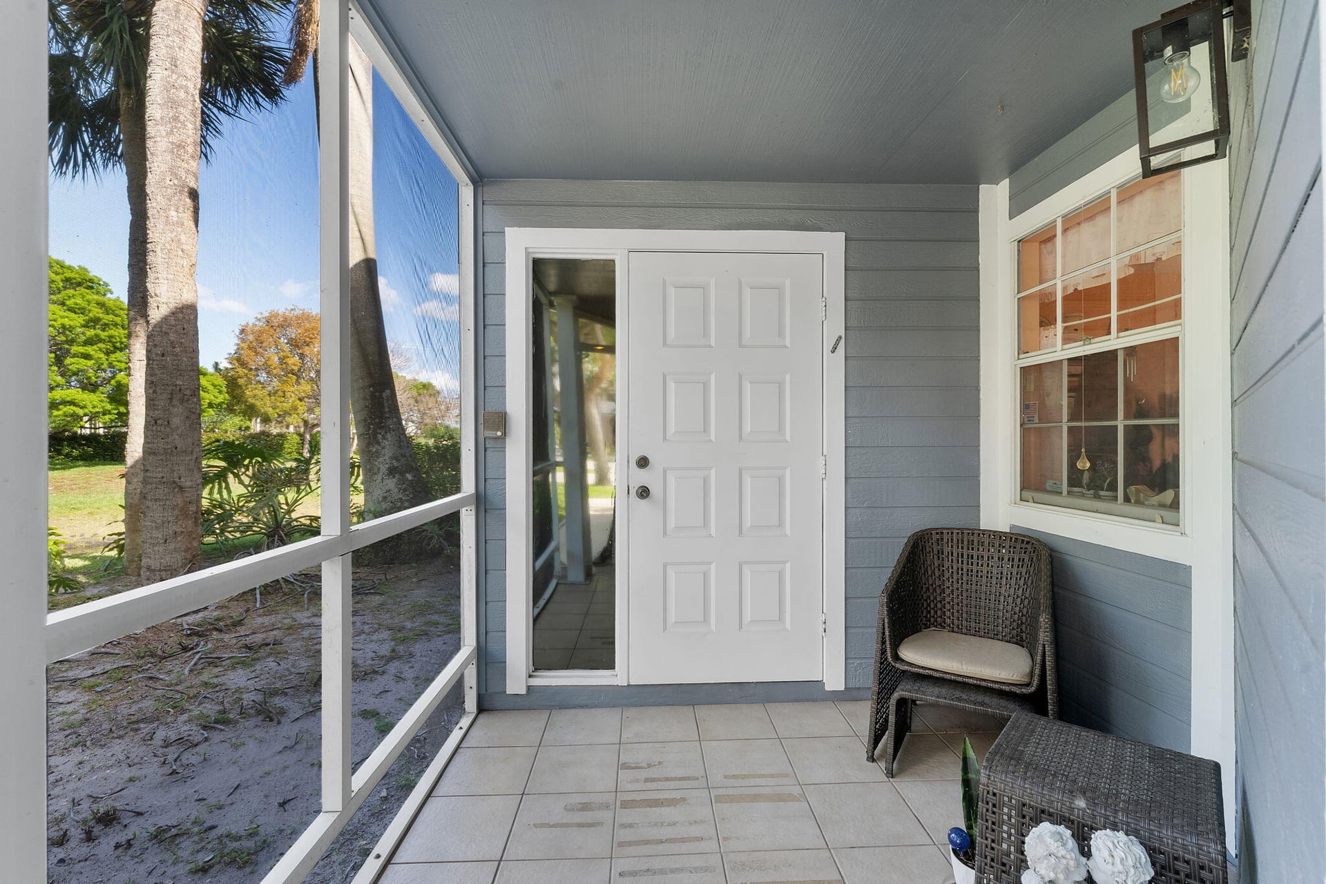 Unit 1010 photo 5