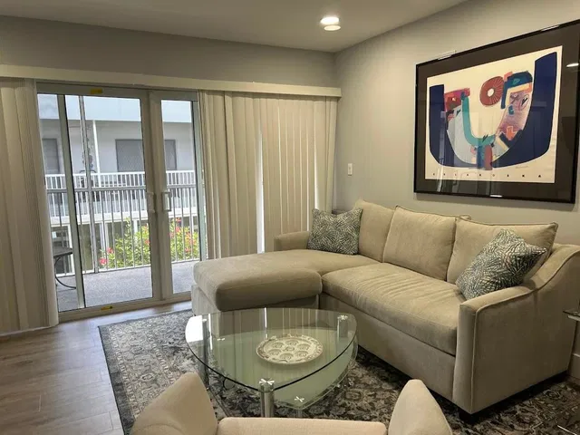 Residence photo 16