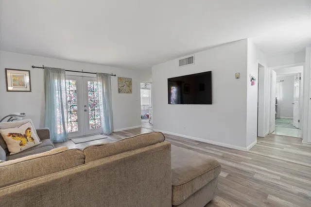  Residence photo 10