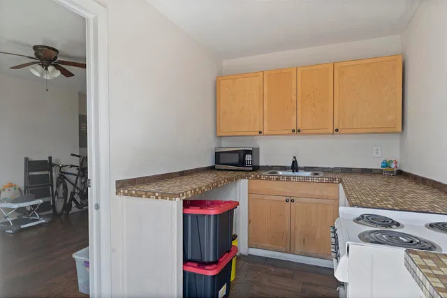  Residence photo 32
