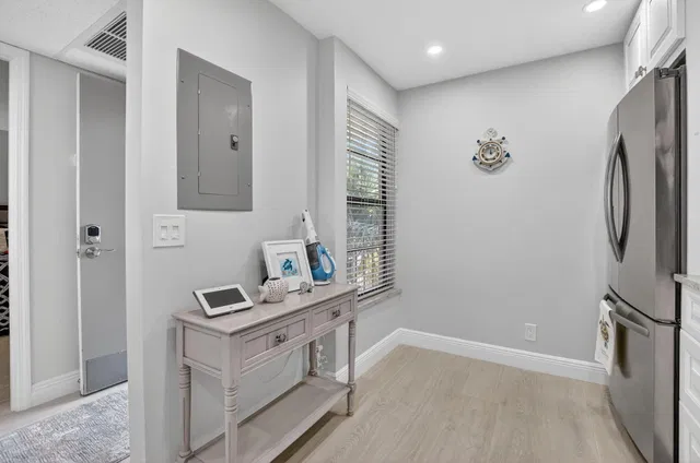 Boca Raton Unit 409 photo 5
