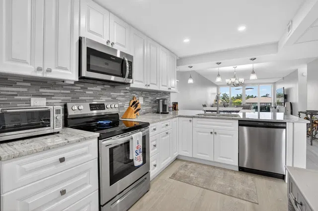 Boca Raton Unit 409 photo 6