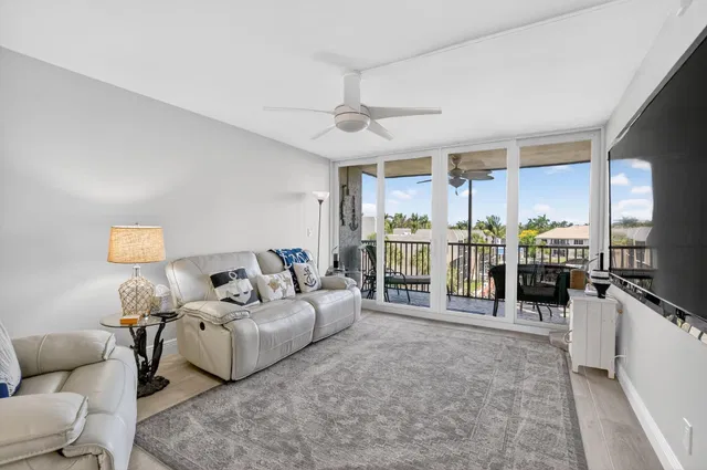 Boca Raton Unit 409 photo 11