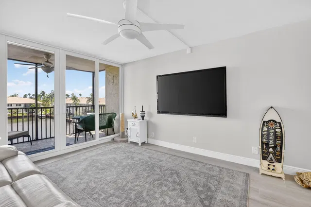 Boca Raton Unit 409 photo 12