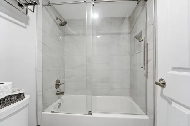  Unit 303m1 photo 19