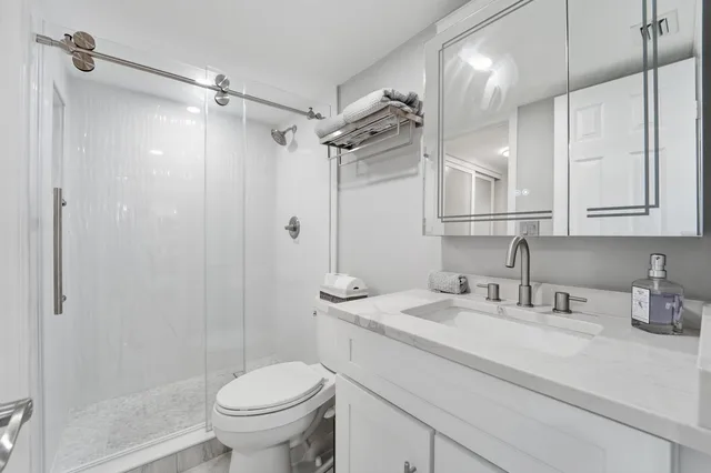  Unit 303m1 photo 24
