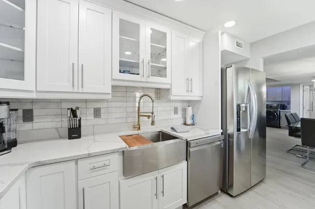  Unit 303m1 photo 27