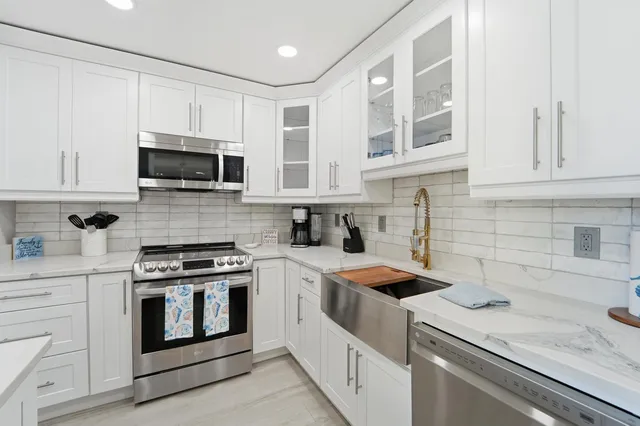  Unit 303m1 photo 29