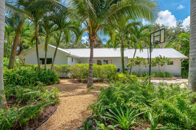 Residence photo 22
