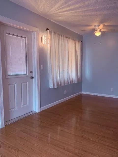 Unit 331 photo 11