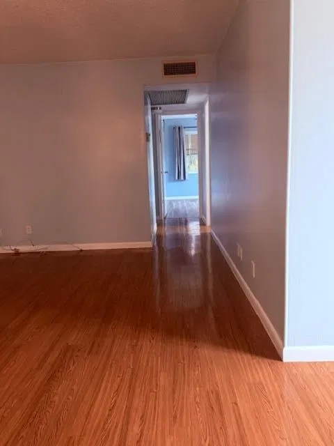 Unit 331 photo 12