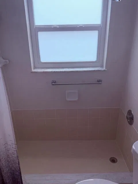 Unit 331 photo 14