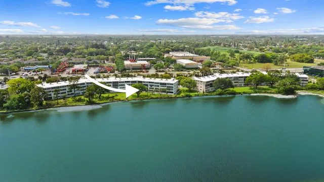 Residence photo 19