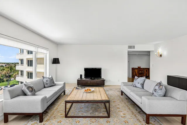 600 S Ocean Boca Unit 504 photo 6