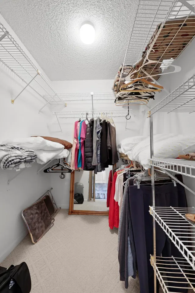 Unit 412 photo 8