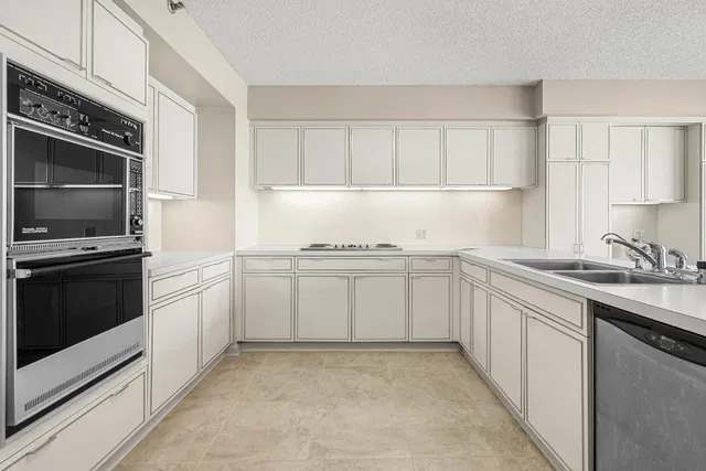 Boca Raton Unit 604 photo 18